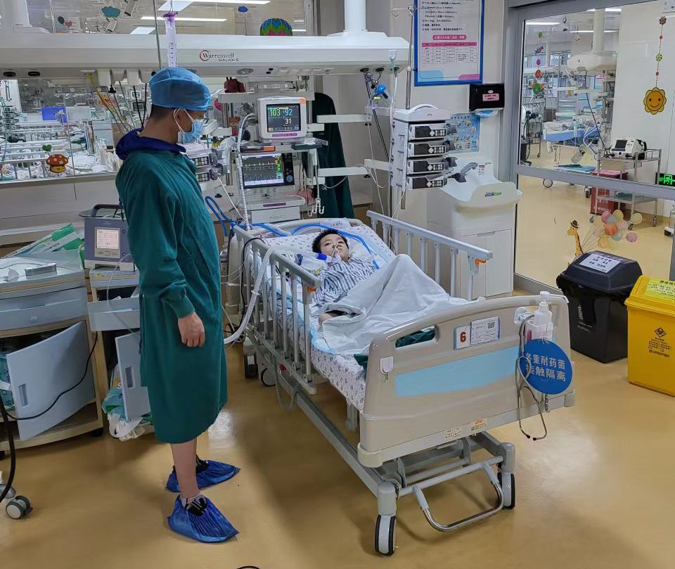 定州市跨省救护车出租公司